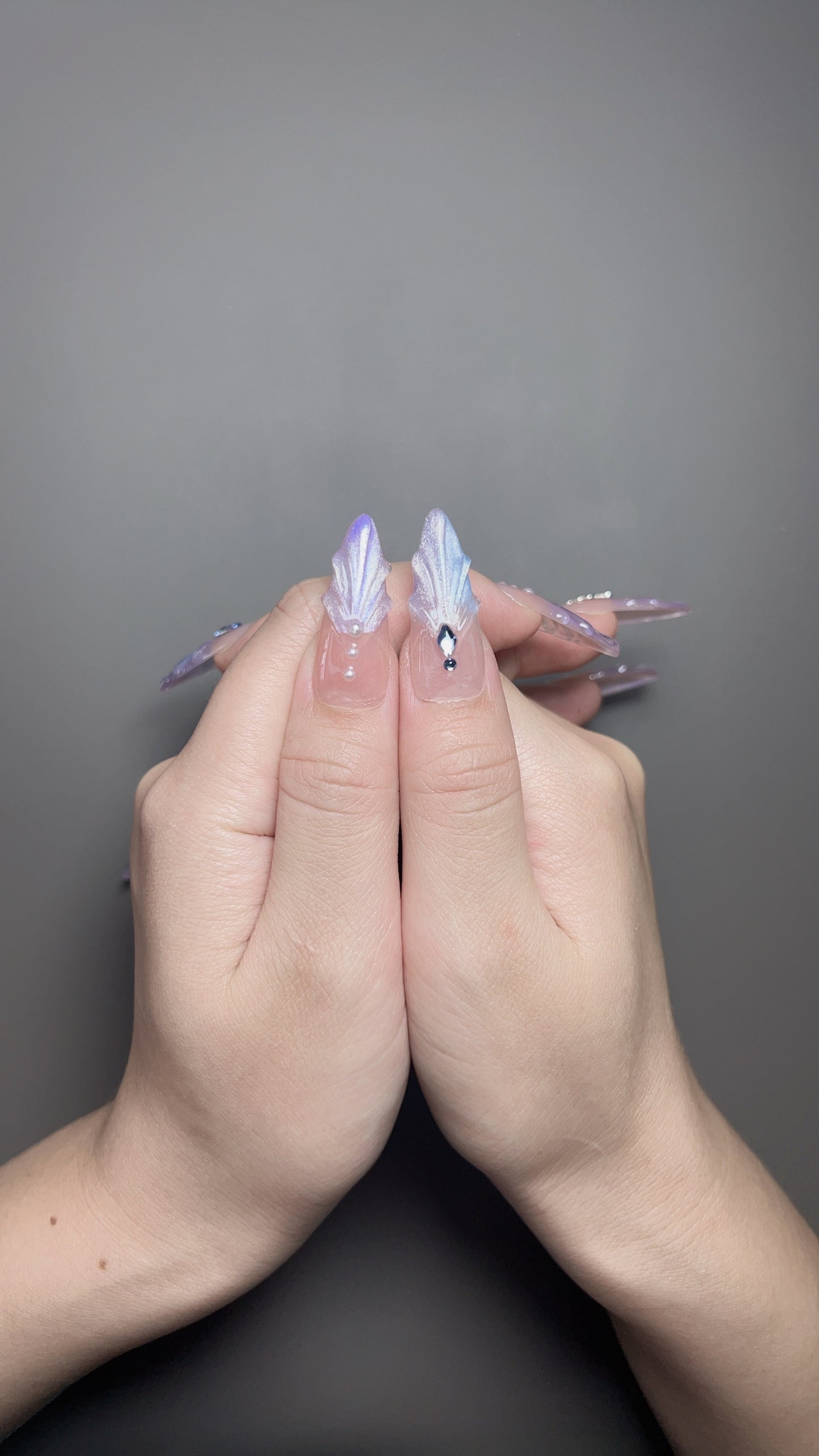 French Shell Nails