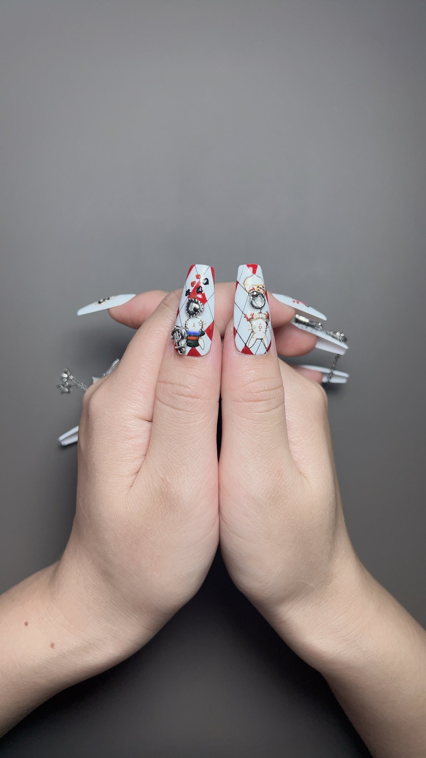 Poker Nails